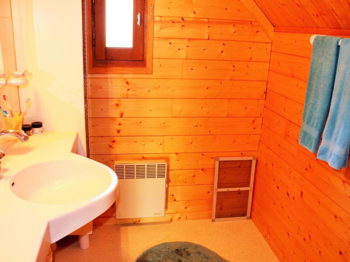Pretty Chalet In Beaulieu With Private Pool Extérieur photo