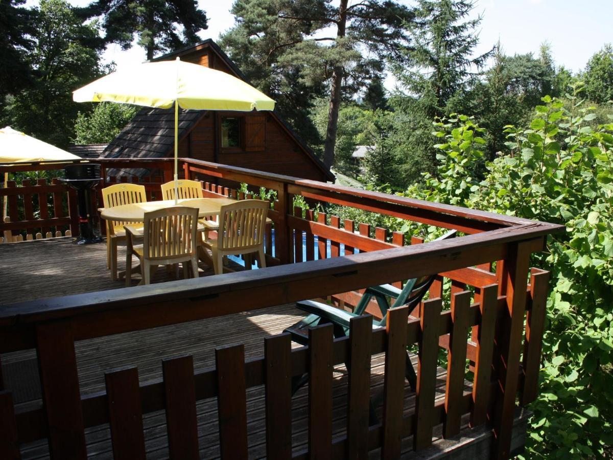 Pretty Chalet In Beaulieu With Private Pool Extérieur photo