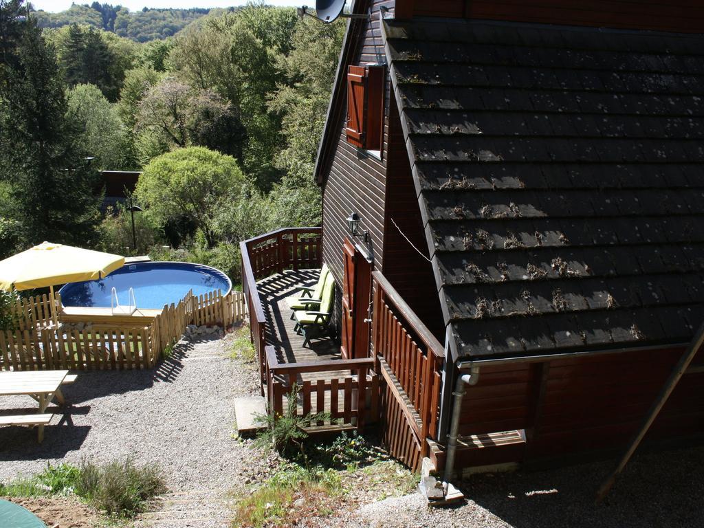 Pretty Chalet In Beaulieu With Private Pool Extérieur photo