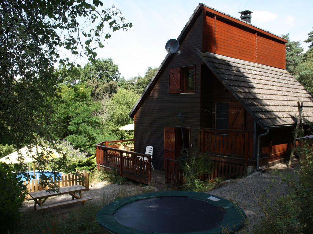 Pretty Chalet In Beaulieu With Private Pool Extérieur photo